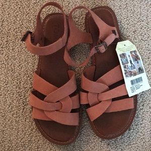 TOMS Zoe sandal